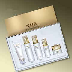 Nicotinamide Care Product Set for mixed skin, includes facial cleanser, toner, essence lotion, and creams for brighter skin.